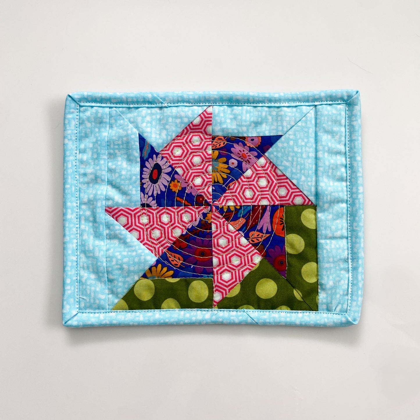 Snail Mug Rug Kit