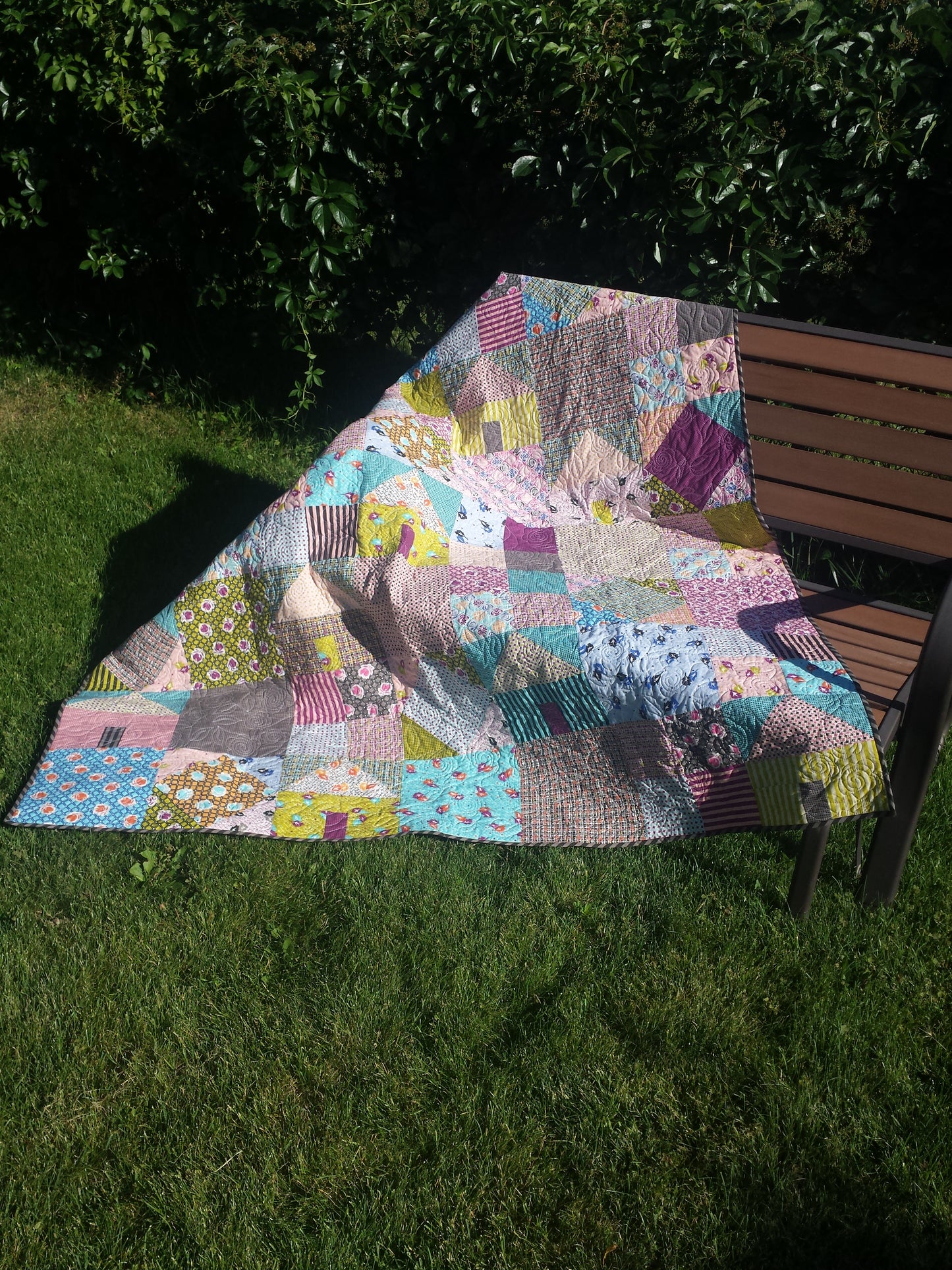 Suburbia a modern quilt PDF pattern